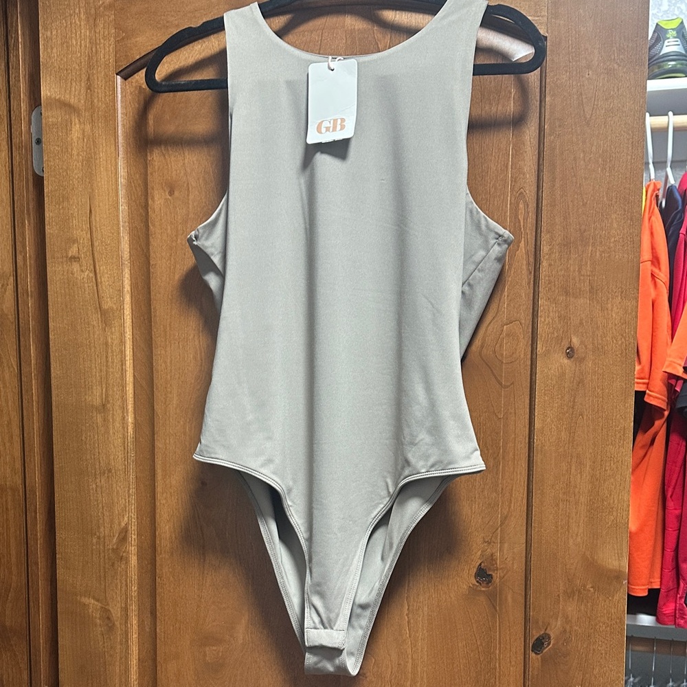 BNWT GB Gianna Bini Sleeveless Bodysuit Taupe XL Buttery Soft Fabric!